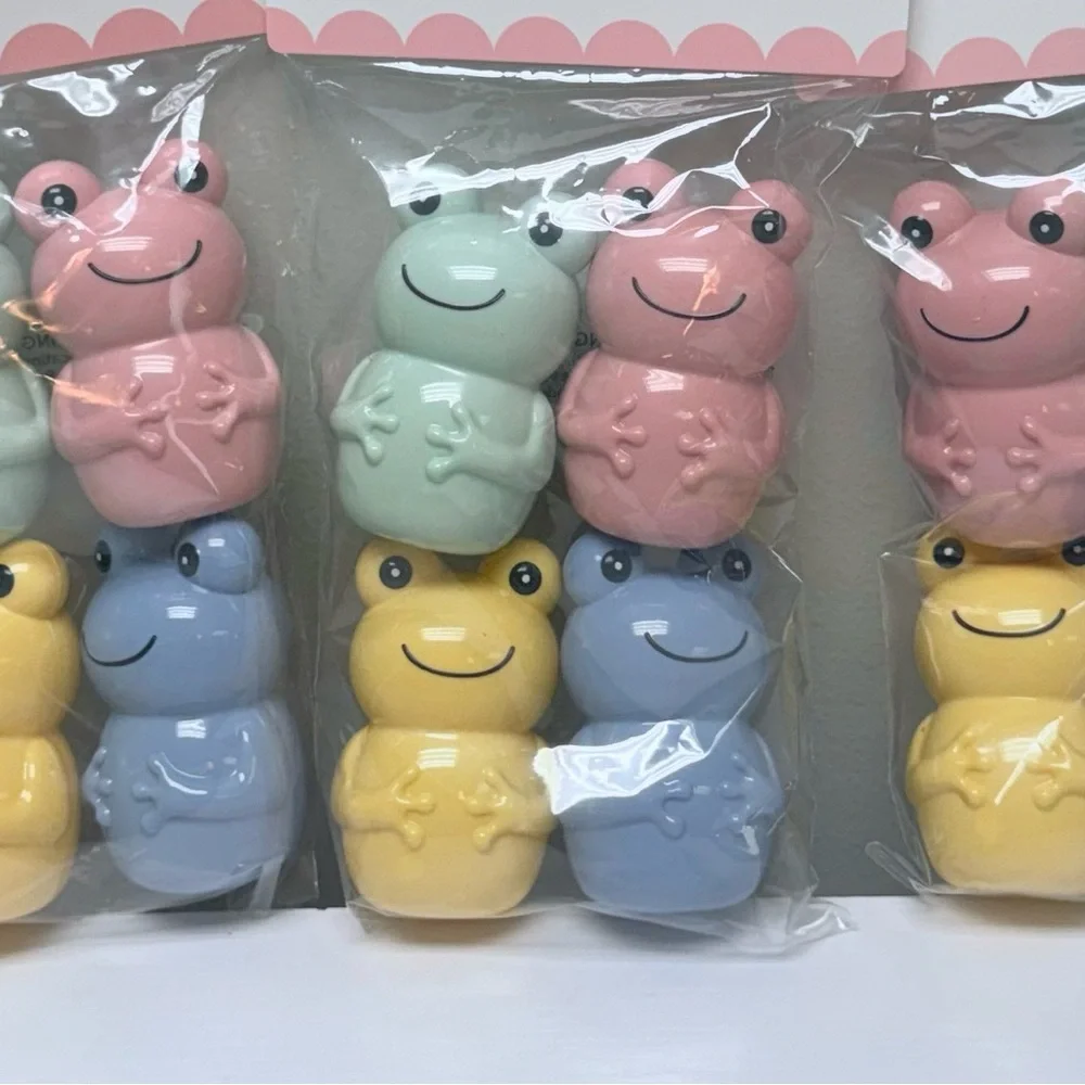 New Target Bullseye Playground Set of 12 Frog Shaped Pastel Containers